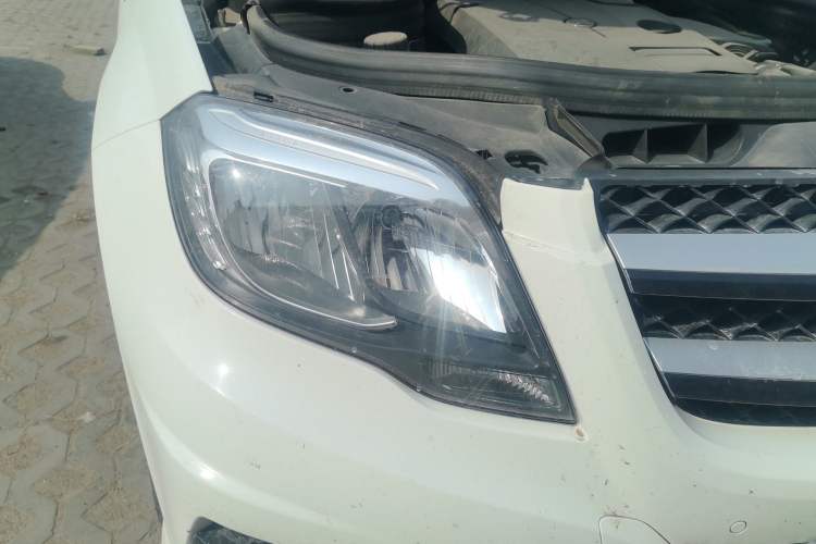 Used Mercedes-Benz GLK-Class 2015 GLK 260 4MATIC Dynamic Edition Ultimate Version Right Front Headlight