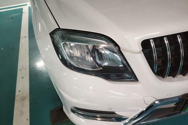 Used Mercedes-Benz GLK-Class 2015 GLK 260 4MATIC Dynamic Edition Ultimate Version Right Front Headlight