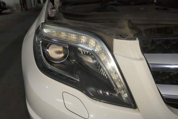 Used Mercedes-Benz GLK-Class 2015 GLK 260 4MATIC Fashion Edition Ultimate Version Right Front Headlight