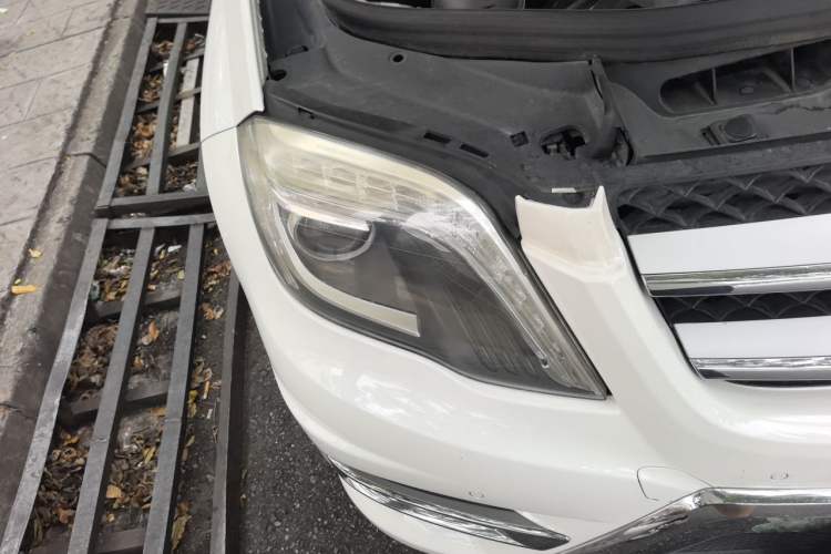 Used Mercedes-Benz GLK-Class 2015 GLK 260 4MATIC Dynamic Edition Ultimate Version Right Front Headlight