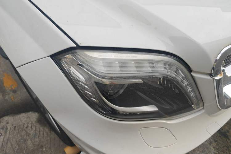 Used Mercedes-Benz GLK-Class 2015 GLK 300 4MATIC Fashion Edition Ultimate Version Right Front Headlight