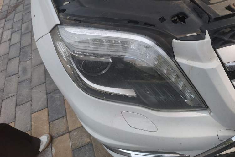 Used Mercedes-Benz GLK-Class 2015 GLK 300 4MATIC Fashion Edition Ultimate Version Right Front Headlight