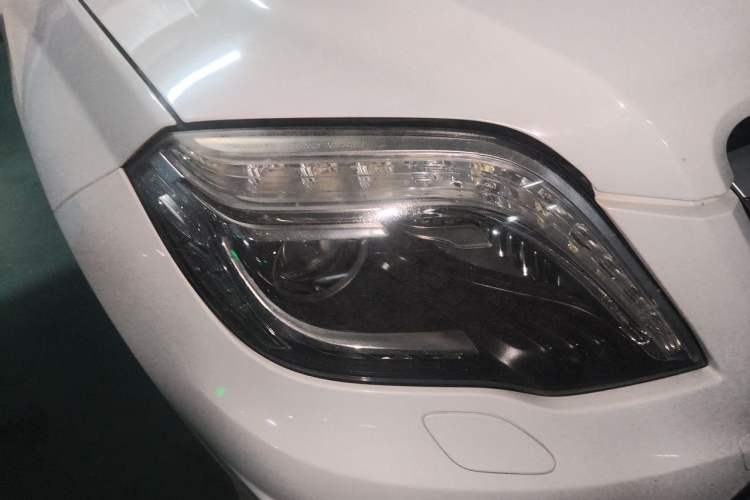 Used Mercedes-Benz GLK-Class 2015 GLK 260 4MATIC Fashion Edition Ultimate Version Right Front Headlight