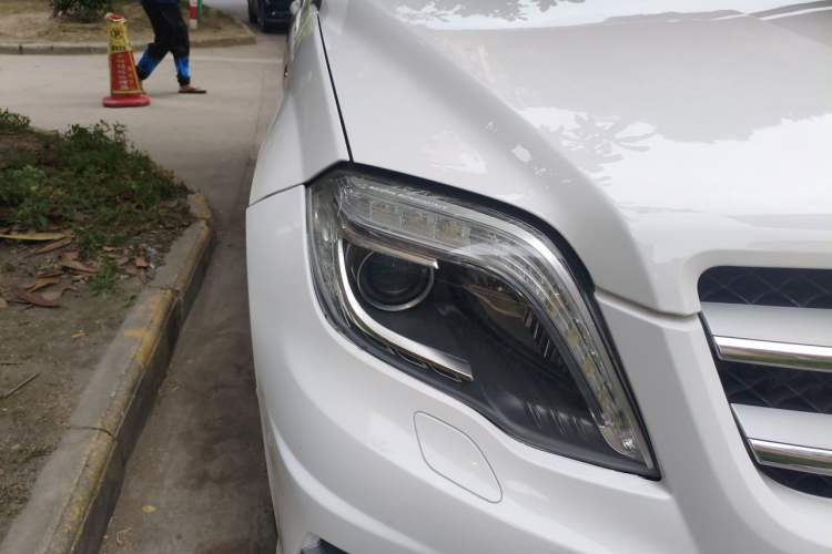 Used Mercedes-Benz GLK-Class 2015 GLK 260 4MATIC Fashion Edition Ultimate Version Right Front Headlight