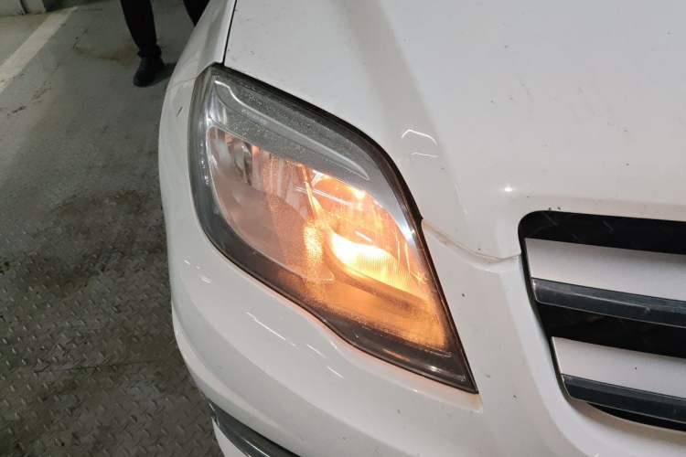 Used Mercedes-Benz GLK-Class 2015 GLK 260 4MATIC Dynamic Edition Ultimate Version Right Front Headlight