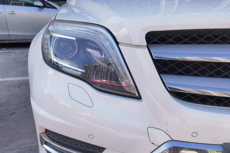 Used Mercedes-Benz GLK-Class 2015 GLK 300 4MATIC Fashion Edition Ultimate Version Right Front Headlight