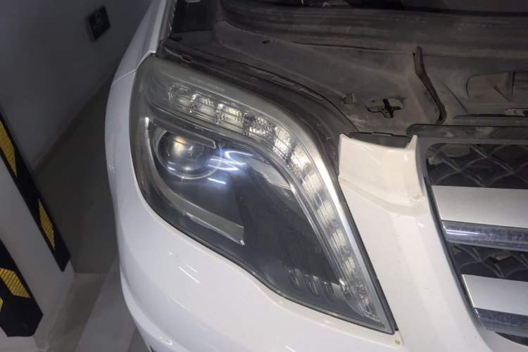 Used Mercedes-Benz GLK-Class 2015 GLK 260 4MATIC Dynamic Edition Ultimate Version Right Front Headlight
