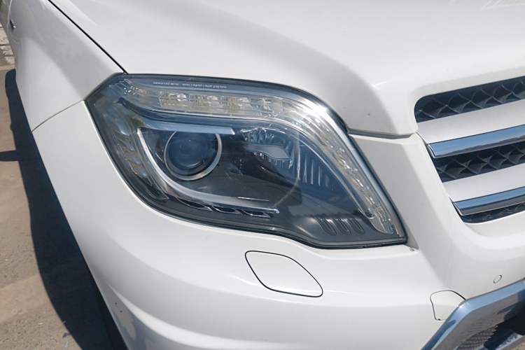 Used Mercedes-Benz GLK-Class 2015 GLK 300 4MATIC Luxury Ultimate Edition Right Front Headlight