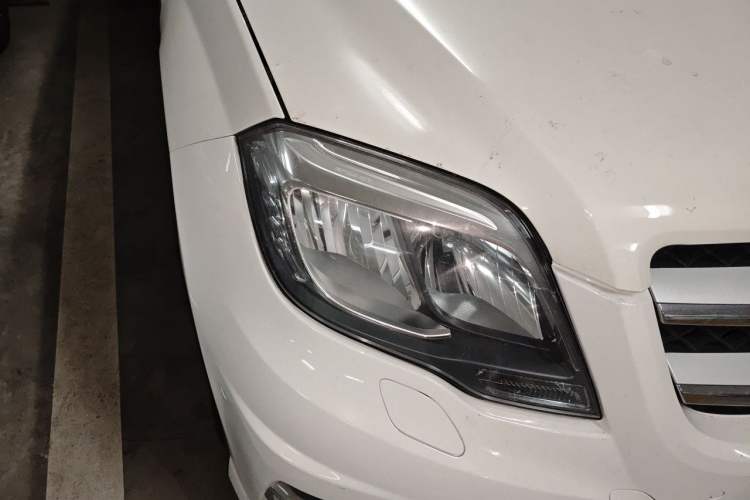 Used Mercedes-Benz GLK-Class 2015 GLK 260 4MATIC Dynamic Edition Ultimate Version Right Front Headlight