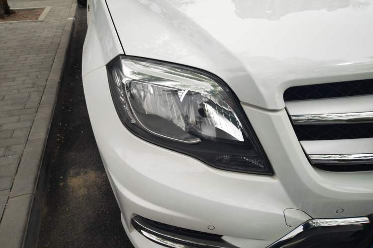 Used Mercedes-Benz GLK-Class 2015 GLK 260 4MATIC Dynamic Edition Ultimate Version Right Front Headlight