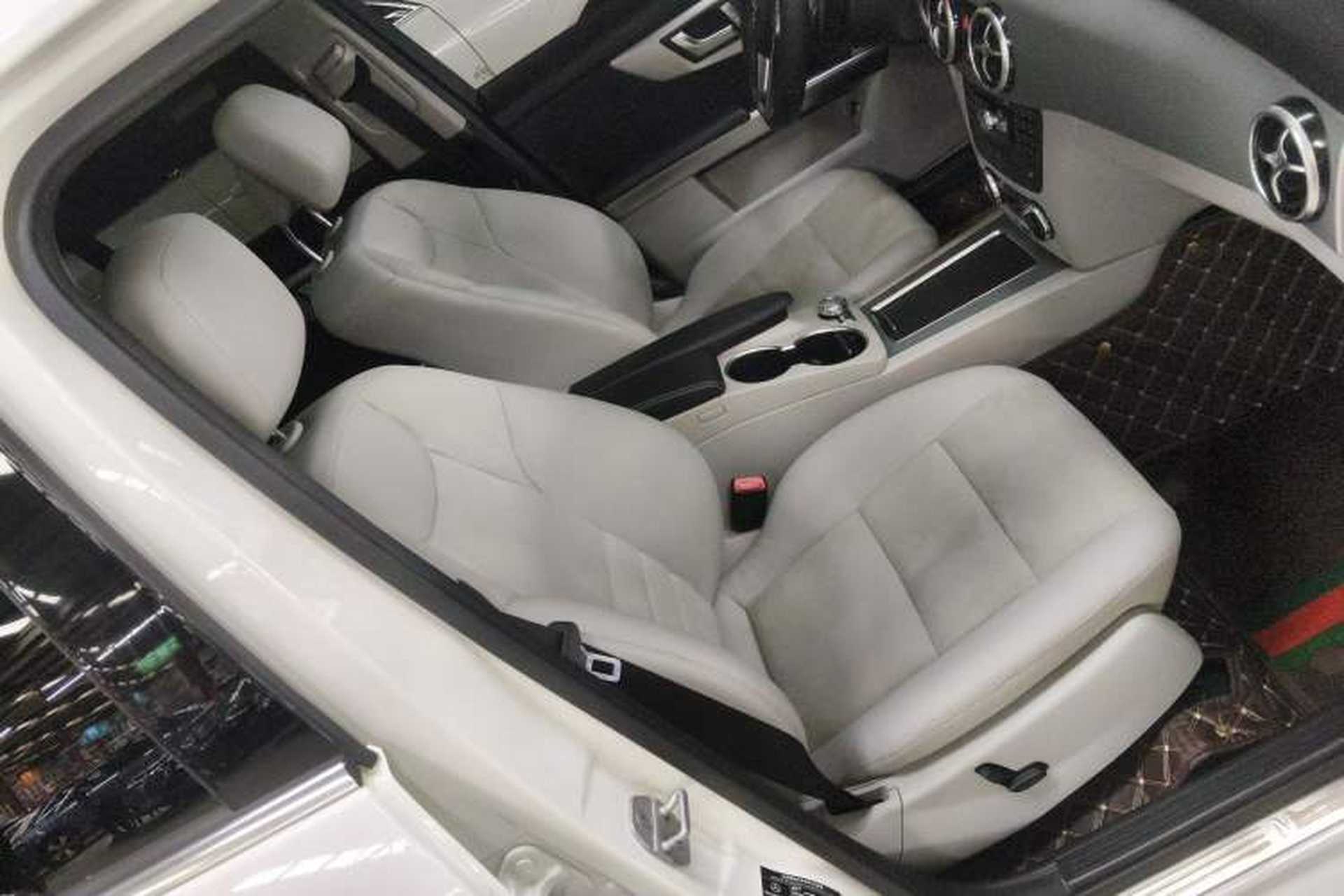 Used Mercedes-Benz GLK-Class 2015 GLK 300 4MATIC Fashion Edition Ultimate Version Right Front Seat