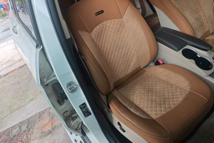 Used Mercedes-Benz GLK-Class 2015 GLK 300 4MATIC Fashion Edition Ultimate Version Right Front Seat