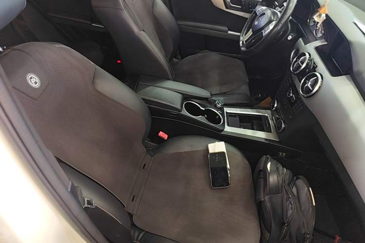 Used Mercedes-Benz GLK-Class 2015 GLK 260 4MATIC Fashion Edition Ultimate Version Right Front Seat