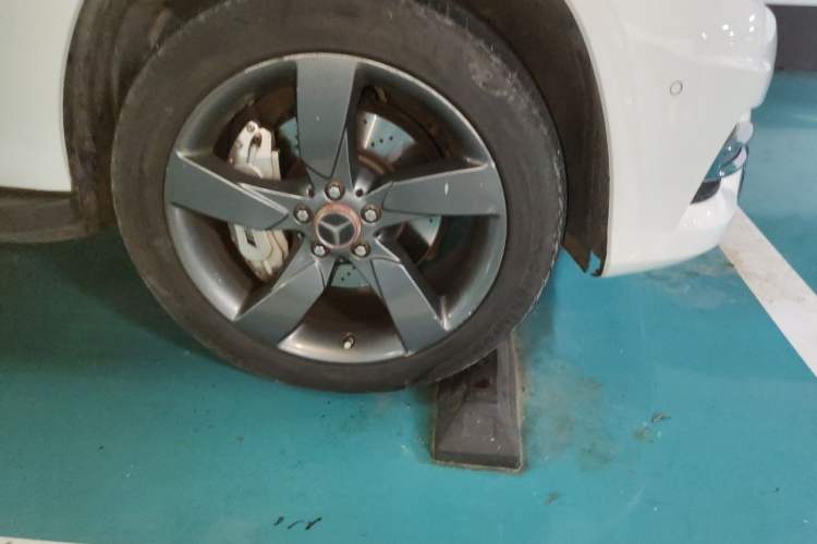 Used Mercedes-Benz GLK-Class 2015 GLK 260 4MATIC Dynamic Edition Ultimate Version Right Front Wheel Hub