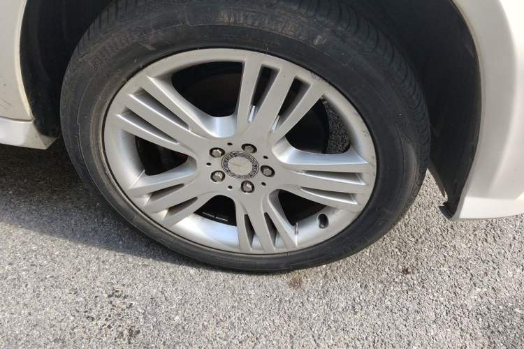 Used Mercedes-Benz GLK-Class 2015 GLK 260 4MATIC Dynamic Edition Ultimate Version Right Front Wheel Hub