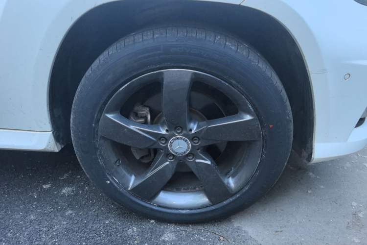 Used Mercedes-Benz GLK-Class 2015 GLK 260 4MATIC Fashion Edition Ultimate Version Right Front Wheel Hub