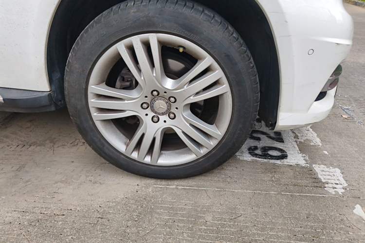 Used Mercedes-Benz GLK-Class 2015 GLK 260 4MATIC Dynamic Edition Ultimate Version Right Front Wheel Hub