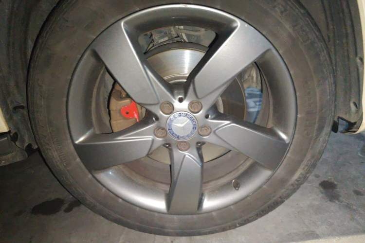 Used Mercedes-Benz GLK-Class 2015 GLK 260 4MATIC Fashion Edition Ultimate Version Right Front Wheel Hub