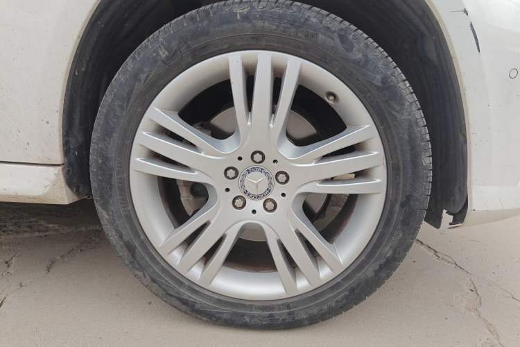 Used Mercedes-Benz GLK-Class 2015 GLK 260 4MATIC Dynamic Edition Ultimate Version Right Front Wheel Hub