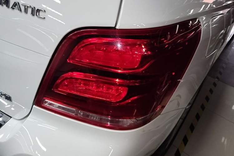 Used Mercedes-Benz GLK-Class 2015 GLK 260 4MATIC Dynamic Edition Ultimate Version Right Rear Taillight