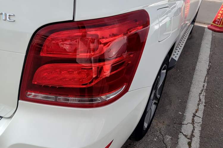 Used Mercedes-Benz GLK-Class 2015 GLK 300 4MATIC Fashion Edition Ultimate Version Right Rear Taillight