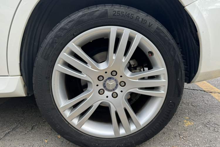 Used Mercedes-Benz GLK-Class 2015 GLK 260 4MATIC Dynamic Edition Ultimate Version Right Rear Wheel Hub