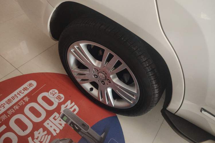 Used Mercedes-Benz GLK-Class 2015 GLK 260 4MATIC Dynamic Edition Ultimate Version Right Rear Wheel Hub