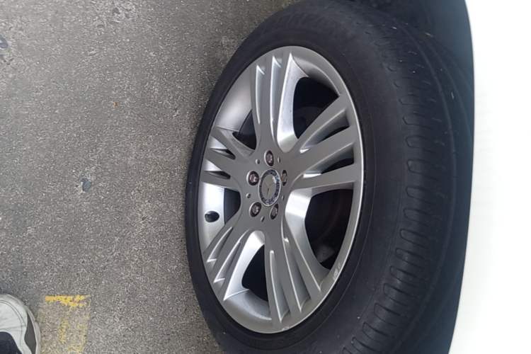 Used Mercedes-Benz GLK-Class 2015 GLK 260 4MATIC Dynamic Edition Ultimate Version Right Rear Wheel Hub