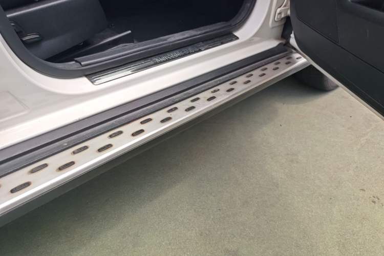 Used Mercedes-Benz GLK-Class 2015 GLK 300 4MATIC Fashion Edition Ultimate Version Right Side Sill