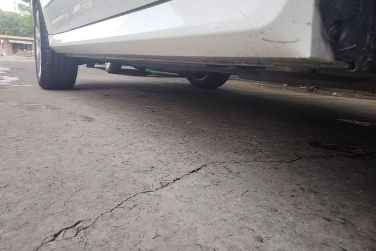 Used Mercedes-Benz GLK-Class 2015 GLK 260 4MATIC Dynamic Edition Ultimate Version Right Side Sill