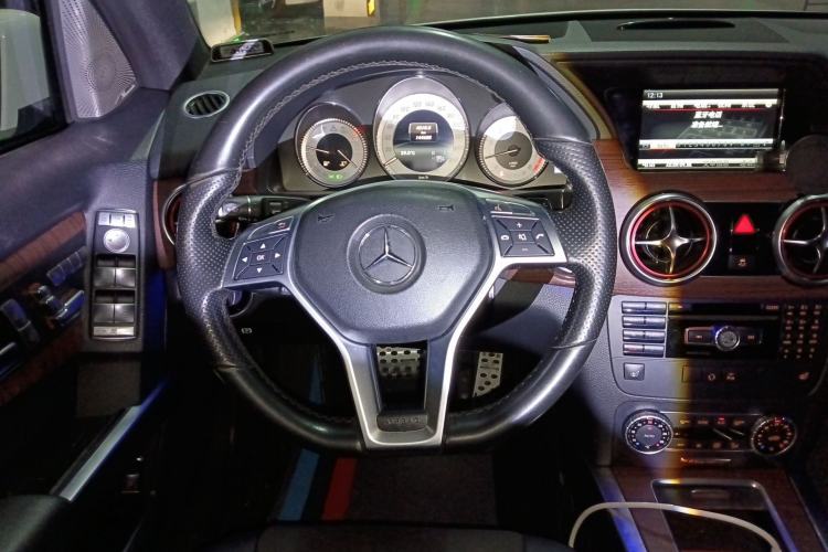 Used Mercedes-Benz GLK-Class 2015 GLK 300 4MATIC Fashion Edition Ultimate Version Steering Wheel