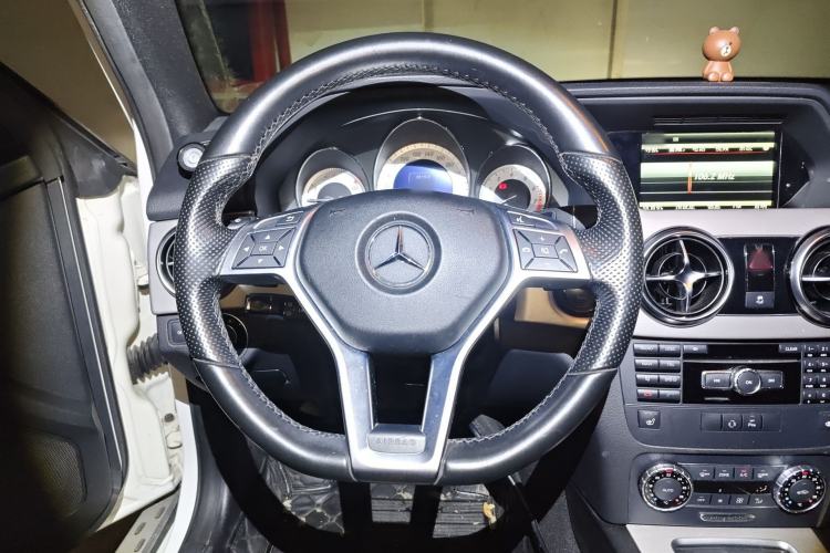 Used Mercedes-Benz GLK-Class 2015 GLK 300 4MATIC Fashion Edition Ultimate Version Steering Wheel