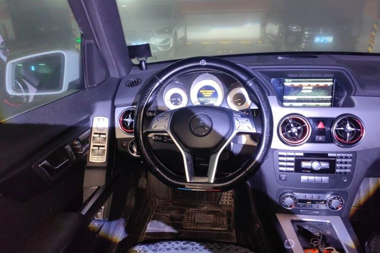 Used Mercedes-Benz GLK-Class 2015 GLK 300 4MATIC Fashion Edition Ultimate Version Steering Wheel