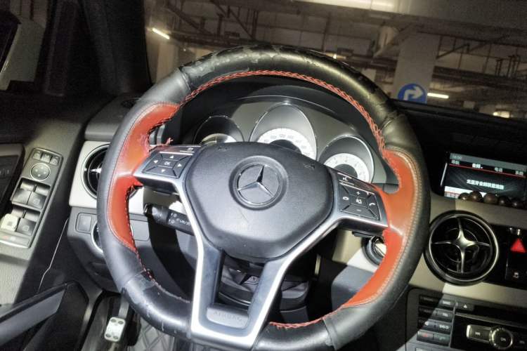Used Mercedes-Benz GLK-Class 2015 GLK 260 4MATIC Fashion Edition Ultimate Version Steering Wheel