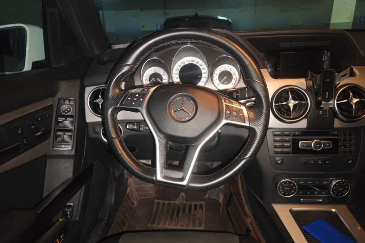Used Mercedes-Benz GLK-Class 2015 GLK 260 4MATIC Fashion Edition Ultimate Version Steering Wheel