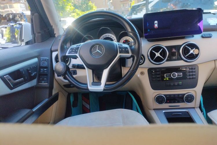 Used Mercedes-Benz GLK-Class 2015 GLK 260 4MATIC Dynamic Edition Ultimate Version Steering Wheel