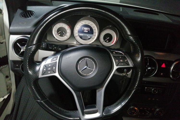 Used Mercedes-Benz GLK-Class 2015 GLK 260 4MATIC Dynamic Edition Ultimate Version Steering Wheel