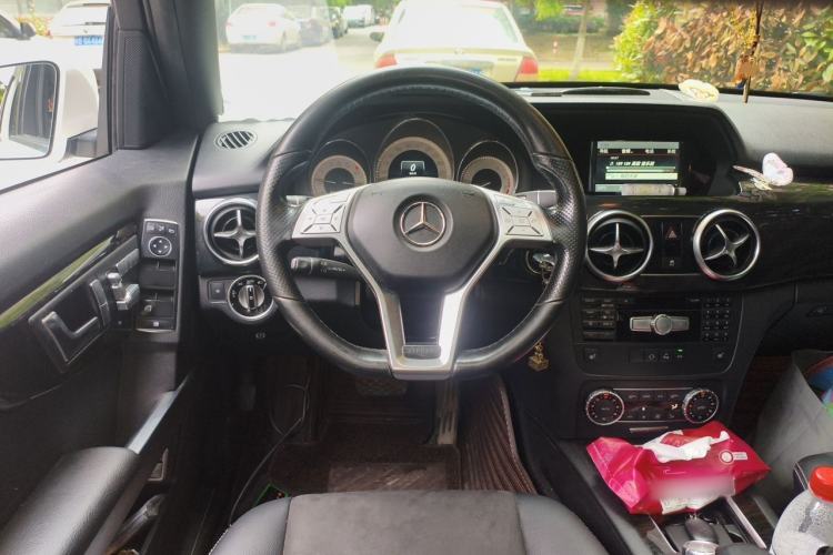 Used Mercedes-Benz GLK-Class 2015 GLK 260 4MATIC Fashion Edition Ultimate Version Steering Wheel
