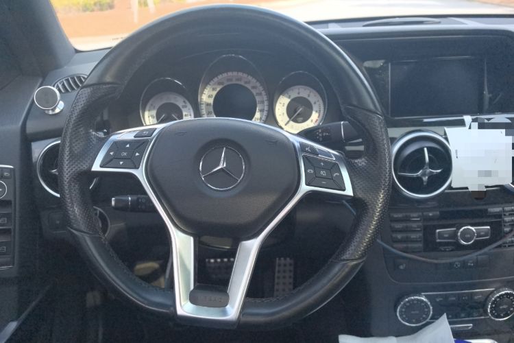 Used Mercedes-Benz GLK-Class 2015 GLK 300 4MATIC Luxury Ultimate Edition Steering Wheel