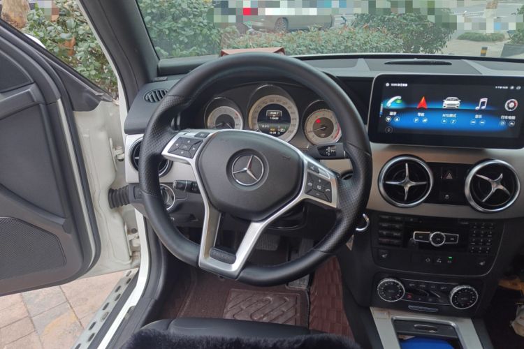 Used Mercedes-Benz GLK-Class 2015 GLK 260 4MATIC Fashion Edition Ultimate Version Steering Wheel