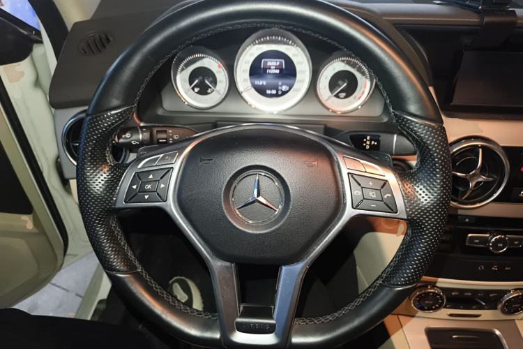 Used Mercedes-Benz GLK-Class 2015 GLK 260 4MATIC Dynamic Edition Ultimate Version Steering Wheel