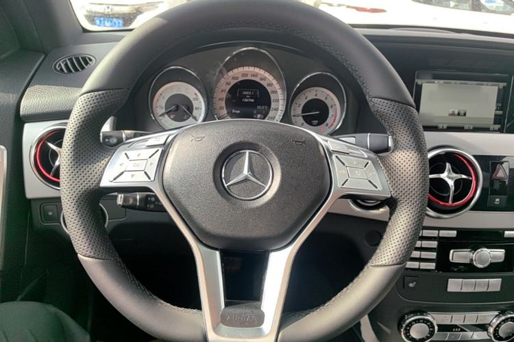 Used Mercedes-Benz GLK-Class 2015 GLK 300 4MATIC Fashion Edition Ultimate Version Steering Wheel