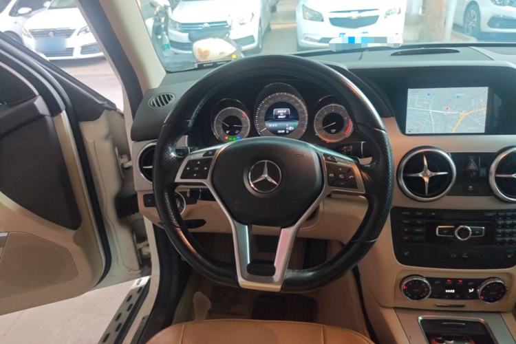 Used Mercedes-Benz GLK-Class 2015 GLK 300 4MATIC Fashion Edition Ultimate Version Steering Wheel