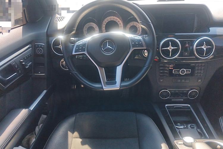 Used Mercedes-Benz GLK-Class 2015 GLK 300 4MATIC Luxury Ultimate Edition Steering Wheel