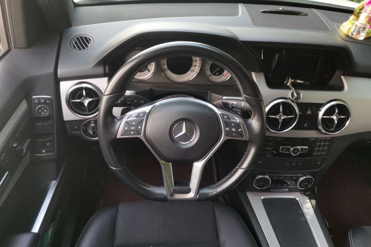 Used Mercedes-Benz GLK-Class 2015 GLK 260 4MATIC Fashion Edition Ultimate Version Steering Wheel