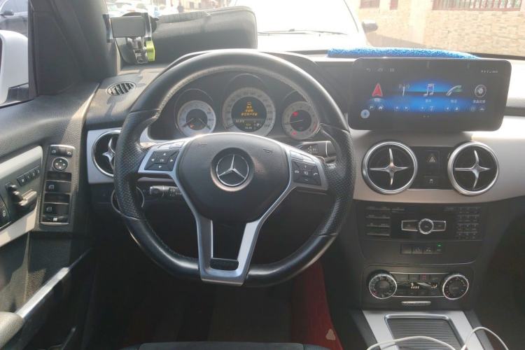 Used Mercedes-Benz GLK-Class 2015 GLK 260 4MATIC Dynamic Edition Ultimate Version Steering Wheel