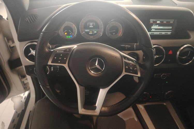 Used Mercedes-Benz GLK-Class 2015 GLK 260 4MATIC Dynamic Edition Ultimate Version Steering Wheel