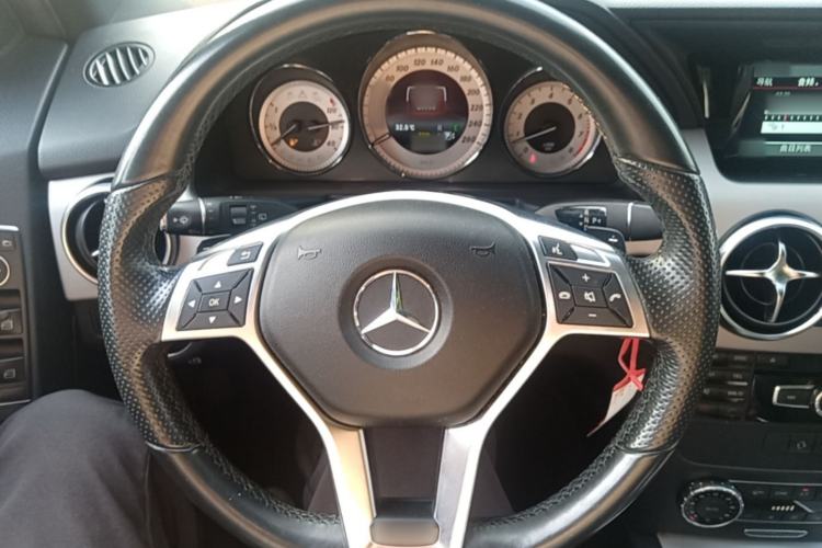 Used Mercedes-Benz GLK-Class 2015 GLK 260 4MATIC Dynamic Edition Ultimate Version Steering Wheel