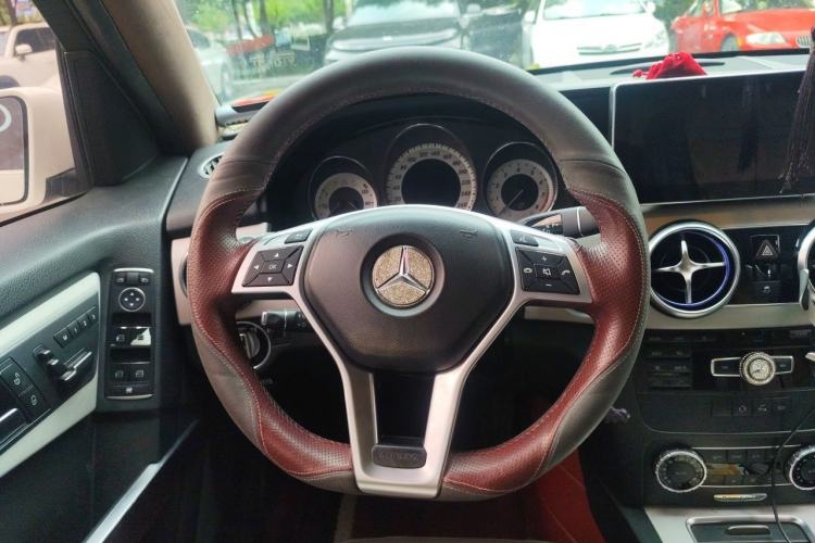 Used Mercedes-Benz GLK-Class 2015 GLK 260 4MATIC Dynamic Edition Ultimate Version Steering Wheel