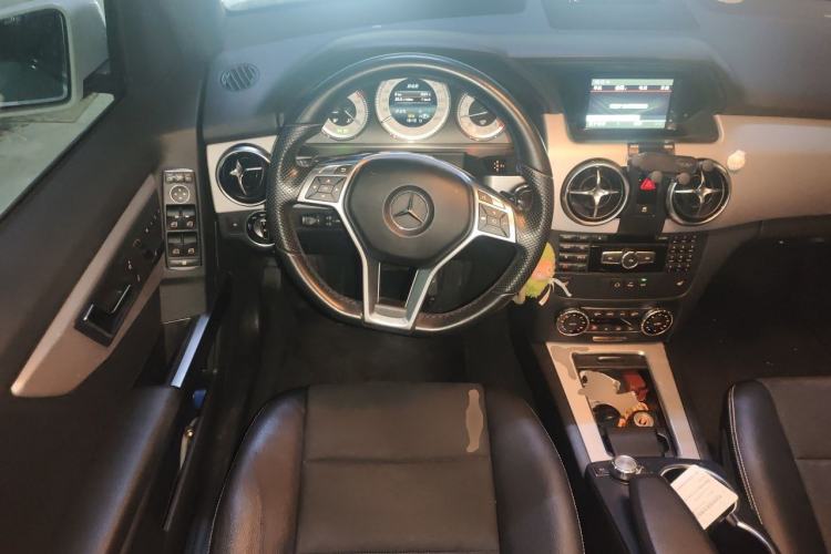 Used Mercedes-Benz GLK-Class 2015 GLK 260 4MATIC Fashion Edition Ultimate Version Steering Wheel